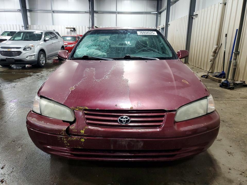 Photo 5 from auction – 1997 TOYOTA CAMRY with VIN 4T1BG22K9VU148240