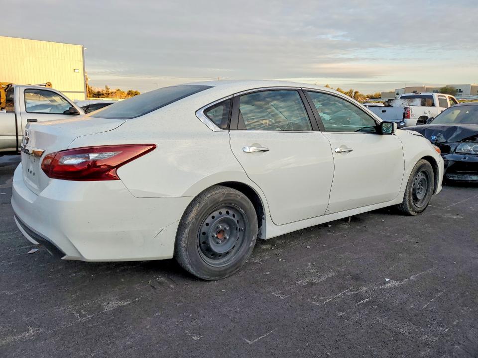 Photo 3 from auction – 2018 NISSAN ALTIMA 2.5 with VIN 1N4AL3AP3JC120891