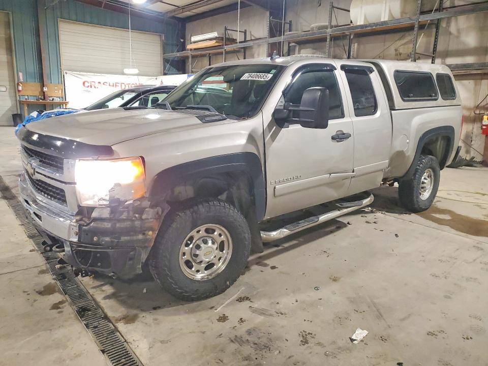 CHEVROLET SILVERADO 2007 with VIN 1GCHK29K87E566496 - Photo from auction