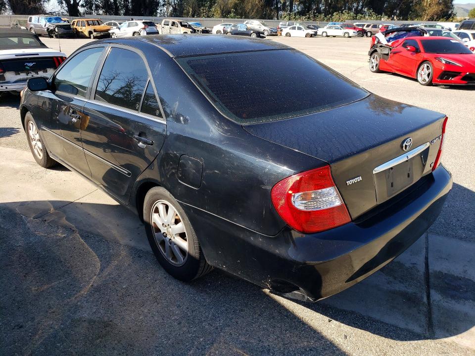 Photo 2 from auction – 2002 TOYOTA CAMRY with VIN JTDBF30K720012479