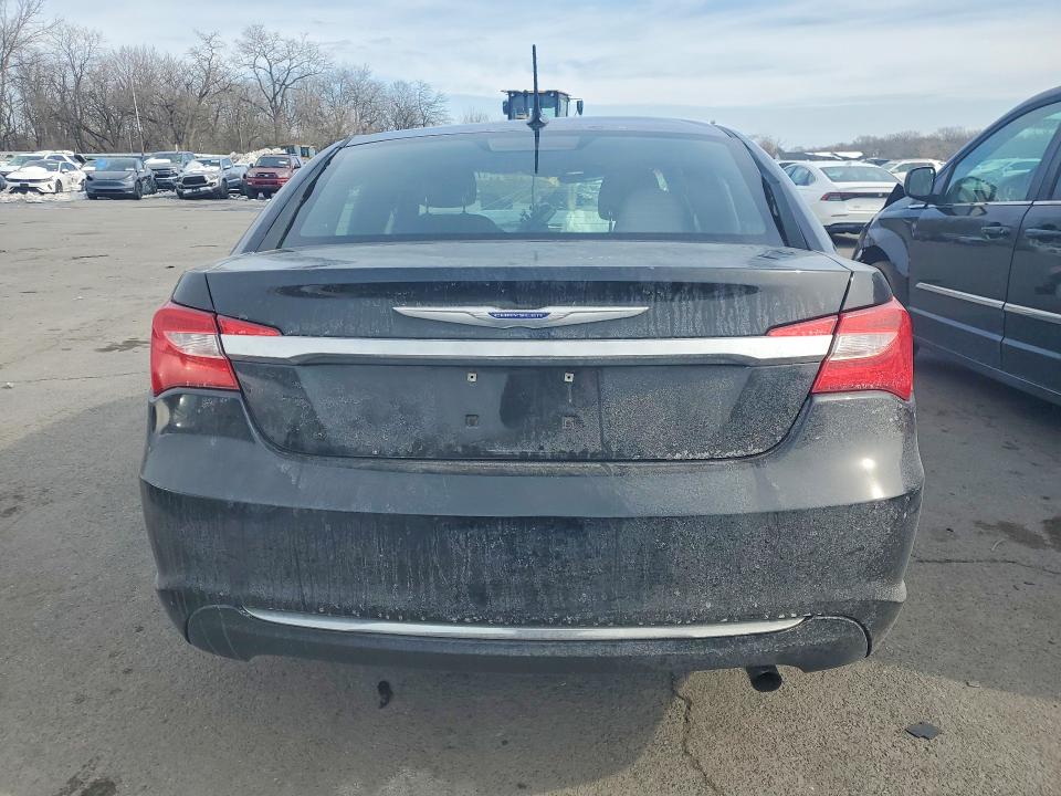 Photo 6 from auction – 2012 CHRYSLER 200 TOURIN with VIN 1C3CCBBB8CN299148