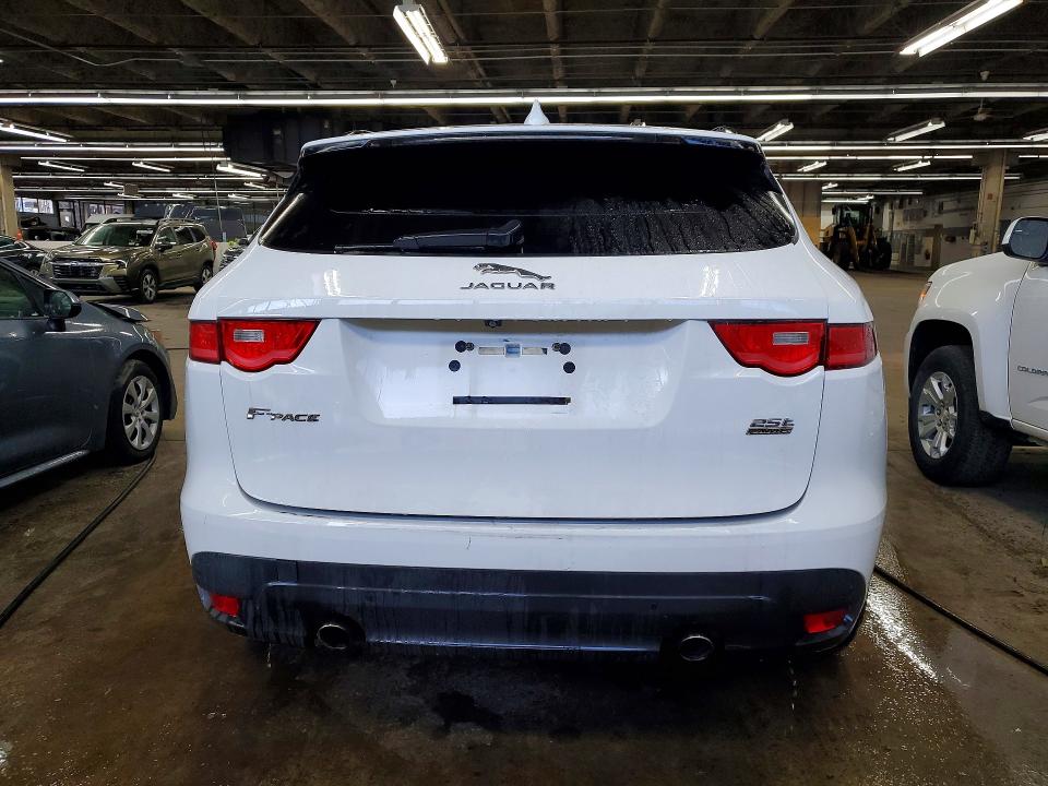 Photo 6 from auction – 2019 JAGUAR F-PACE R - with VIN SADCL2FX1KA366524