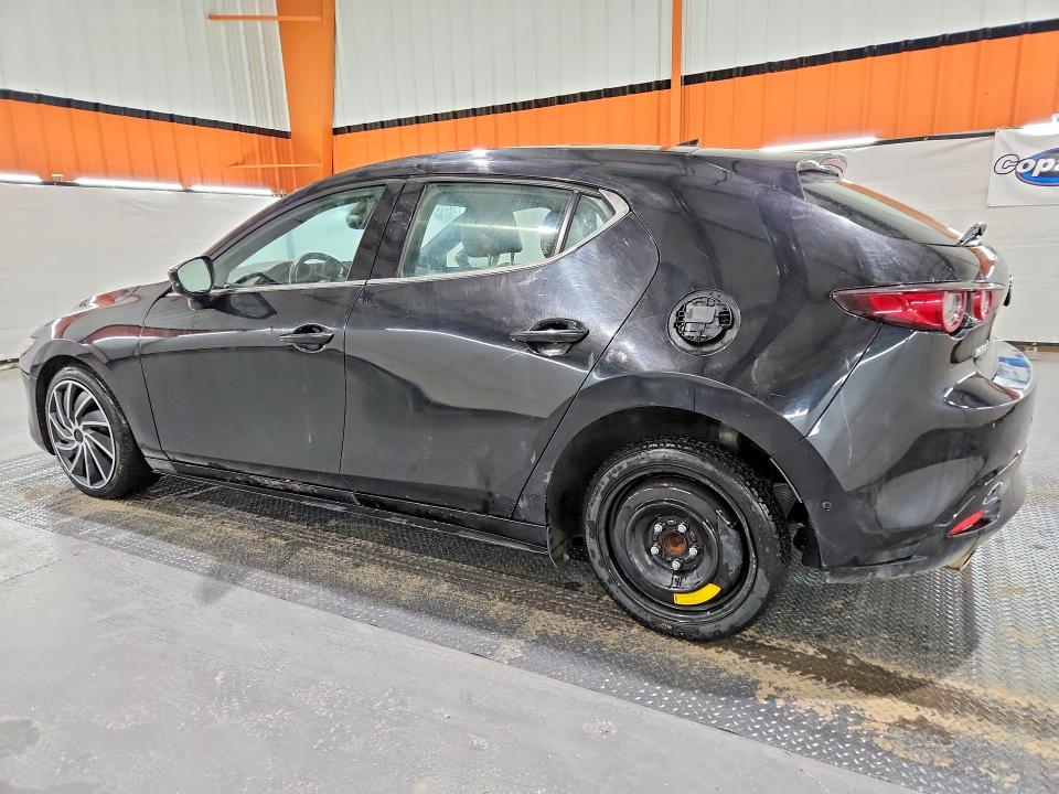Photo 2 from auction – 2020 MAZDA 3 with VIN JM1BPAMM1L1166534