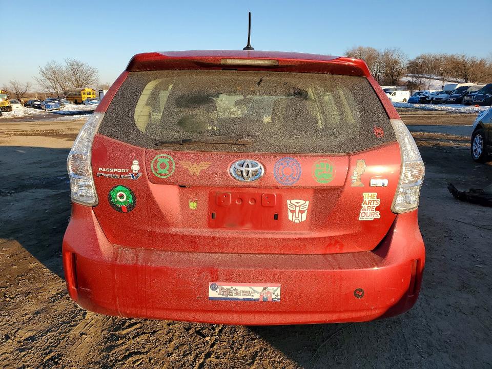 Photo 6 from auction – 2014 TOYOTA PRIUS V with VIN JTDZN3EU3EJ013977