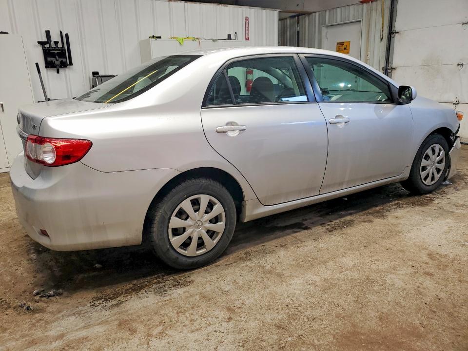 Photo 3 from auction – 2011 TOYOTA COROLLA BA with VIN 2T1BU4EE4BC669115