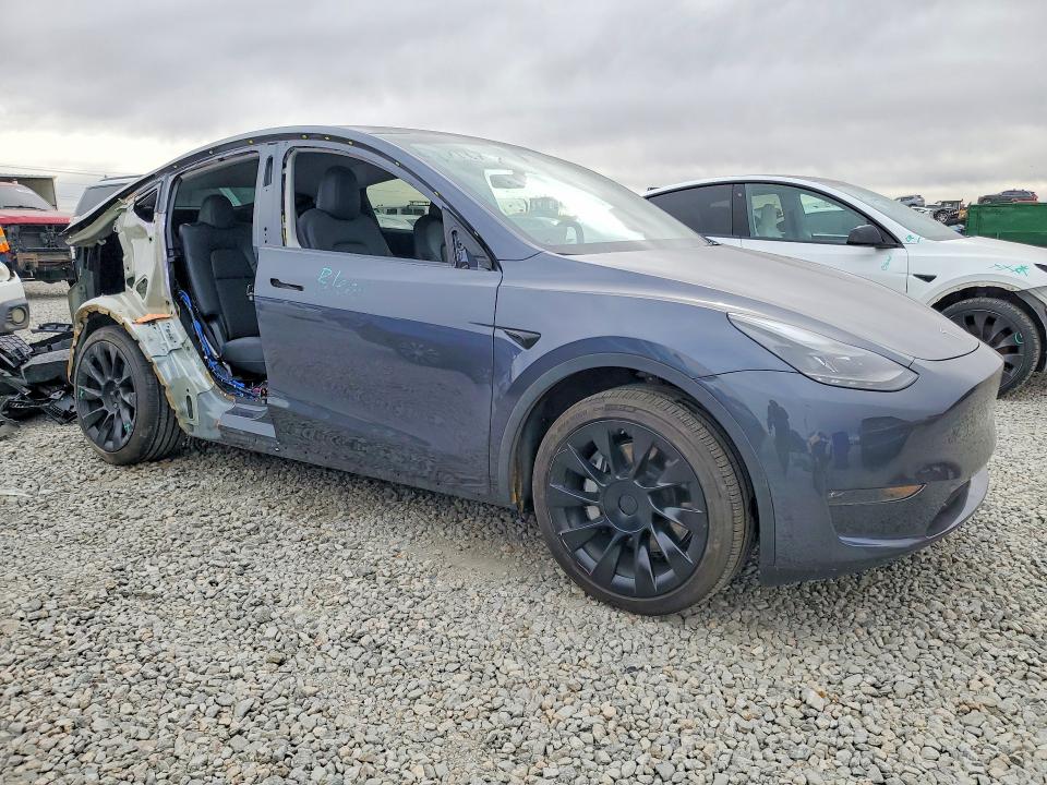 Photo 4 from auction – 2023 TESLA MODEL Y with VIN 7SAYGDEE5PA204735