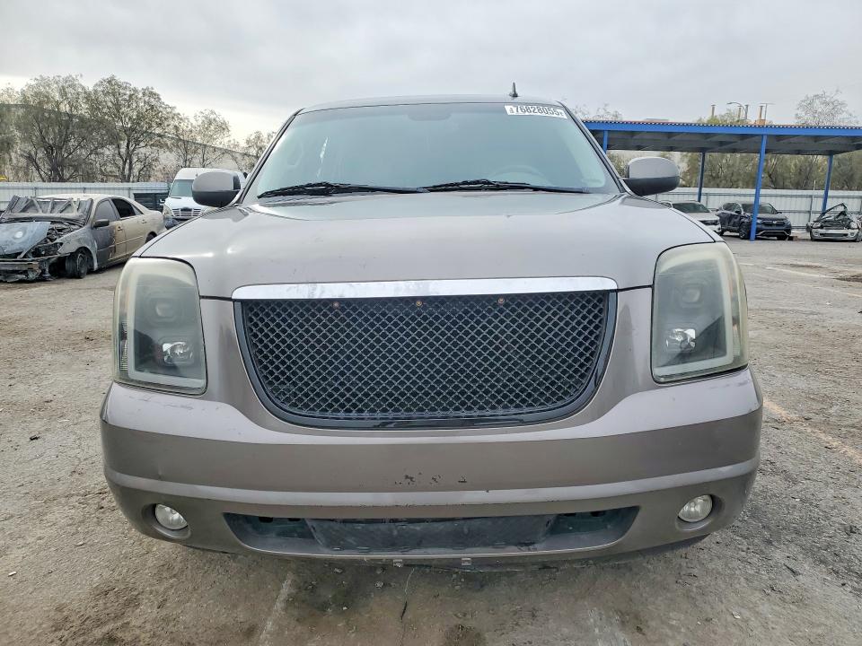 Photo 5 from auction – 2008 GMC YUKON with VIN 1GKFC13JX8R264821