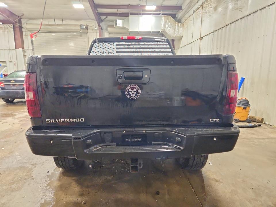 Photo 6 from auction – 2011 CHEVROLET SILVERADO with VIN 3GCPKSE32BG206376