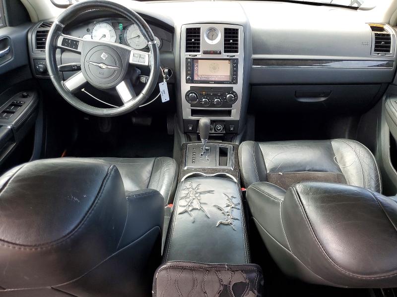 Photo 8 from auction – 2010 CHRYSLER 300 S with VIN 2C3CA2CV5AH330456