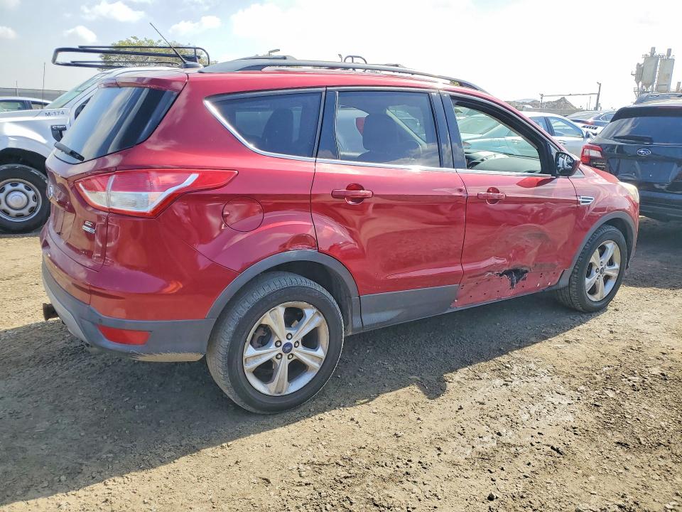 Photo 3 from auction – 2014 FORD ESCAPE with VIN 1FMCU9G9XEUC52456