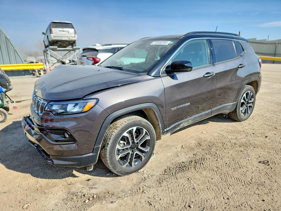 JEEP COMPASS 2022 with VIN 3C4NJDCB3NT201828 - Photo from auction