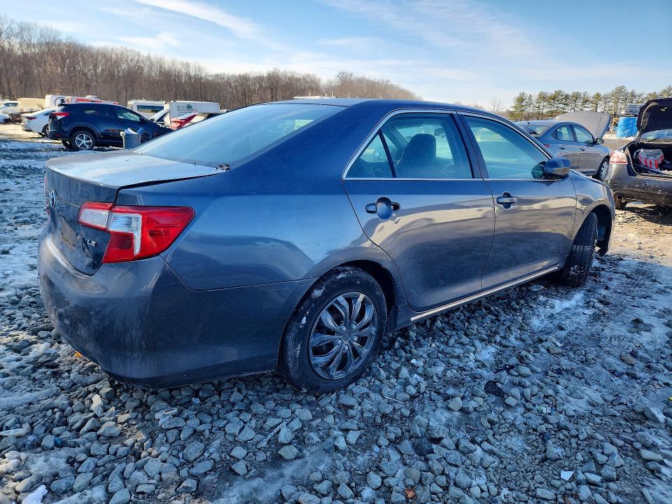 Photo 3 from auction – 2012 TOYOTA CAMRY BASE with VIN 4T1BF1FK0CU163374