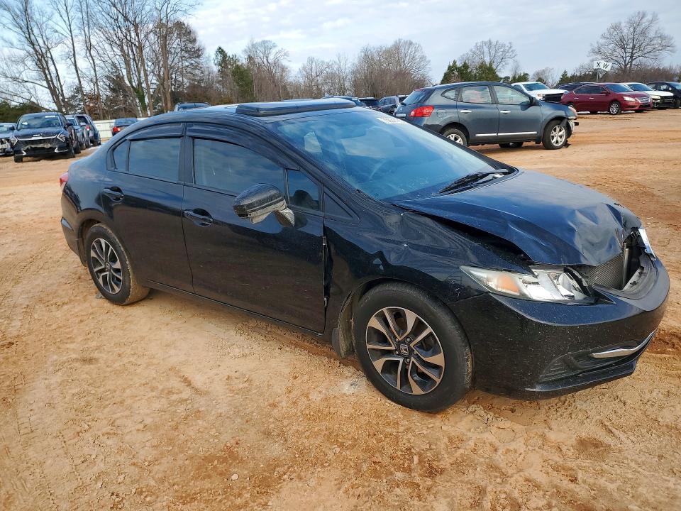 Photo 4 from auction – 2015 HONDA CIVIC with VIN 19XFB2F89FE068472