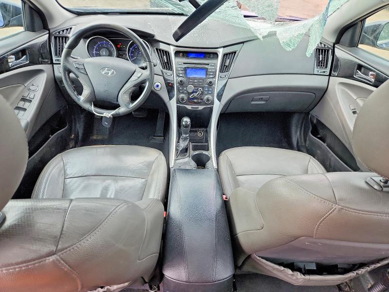 Photo 8 from auction – 2012 HYUNDAI SONATA with VIN 5NPEC4AC4CH320510