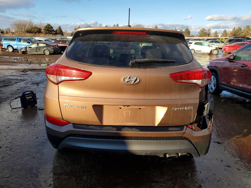Photo 6 from auction – 2016 HYUNDAI TUCSON with VIN KM8J33A27GU252548