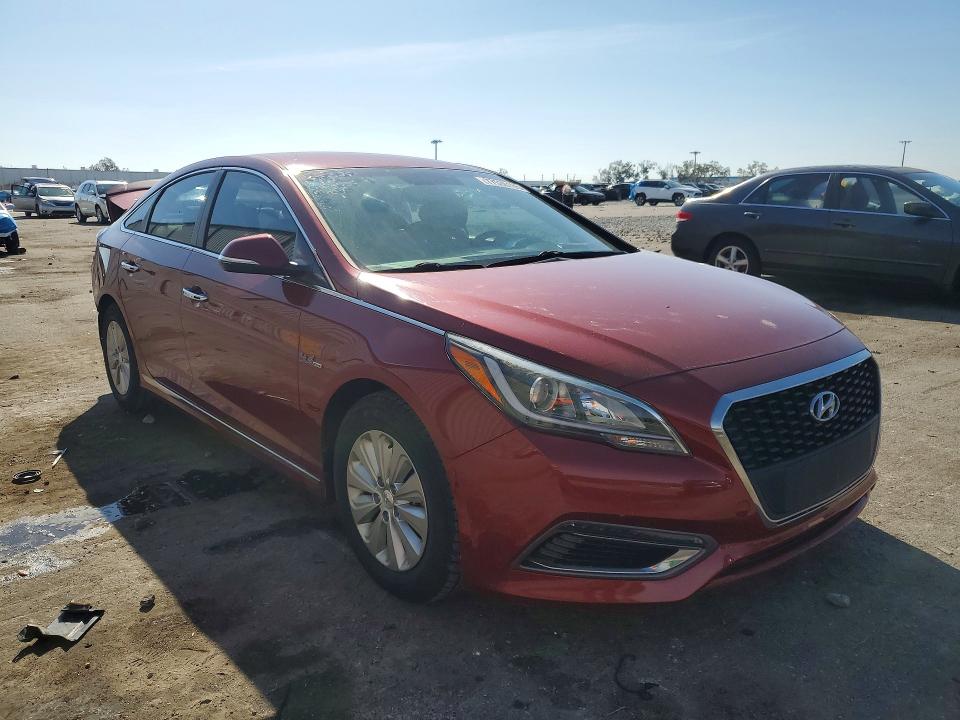 Photo 4 from auction – 2017 HYUNDAI SONATA with VIN KMHE24L38HA066777