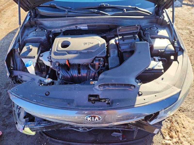 Photo 11 from auction – 2017 KIA OPTIMA with VIN 5XXGU4L38HG138752