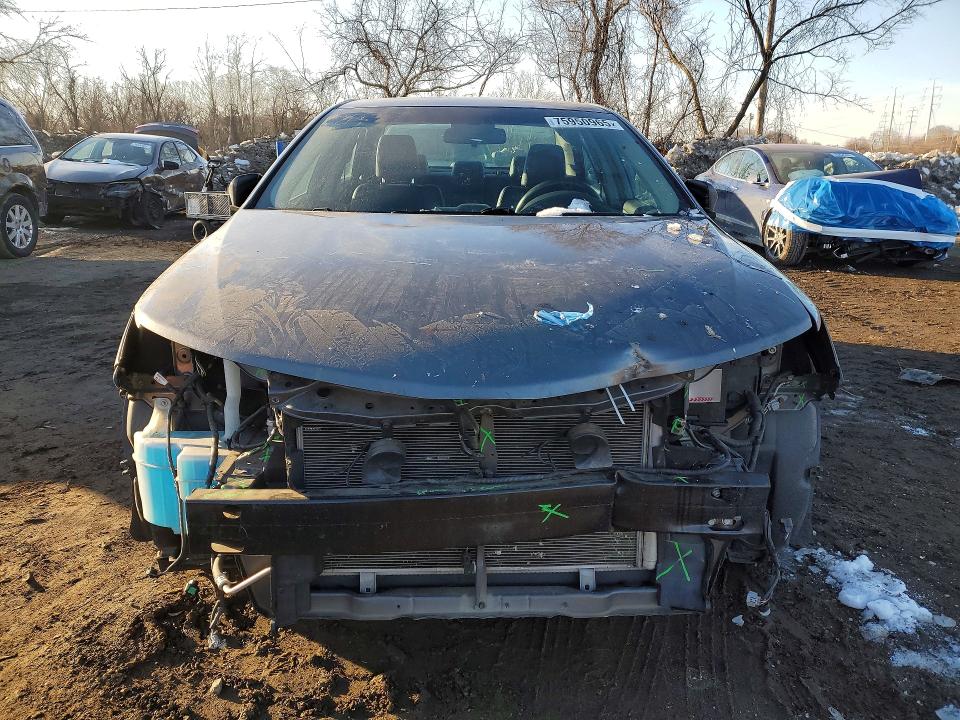 Photo 5 from auction – 2013 TOYOTA CAMRY with VIN 4T1BF1FK4DU280232