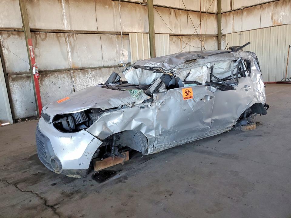 KIA SOUL 2015 with VIN KNDJN2A23F7796082 - Photo from auction