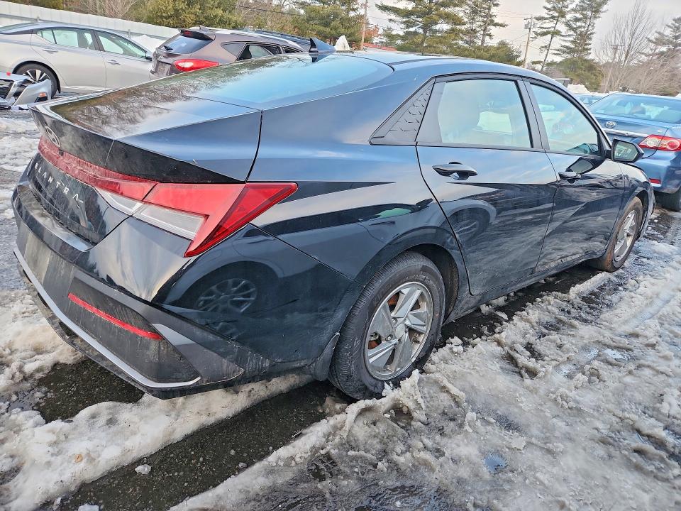 Снимка 3 от търг – 2026 HYUNDAI ELANTRA с VIN KMHLL4DG9TU115904