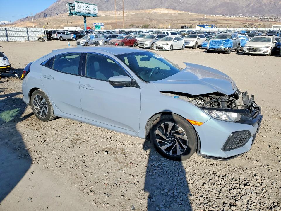 Photo 4 from auction – 2017 HONDA CIVIC with VIN SHHFK7H28HU212787