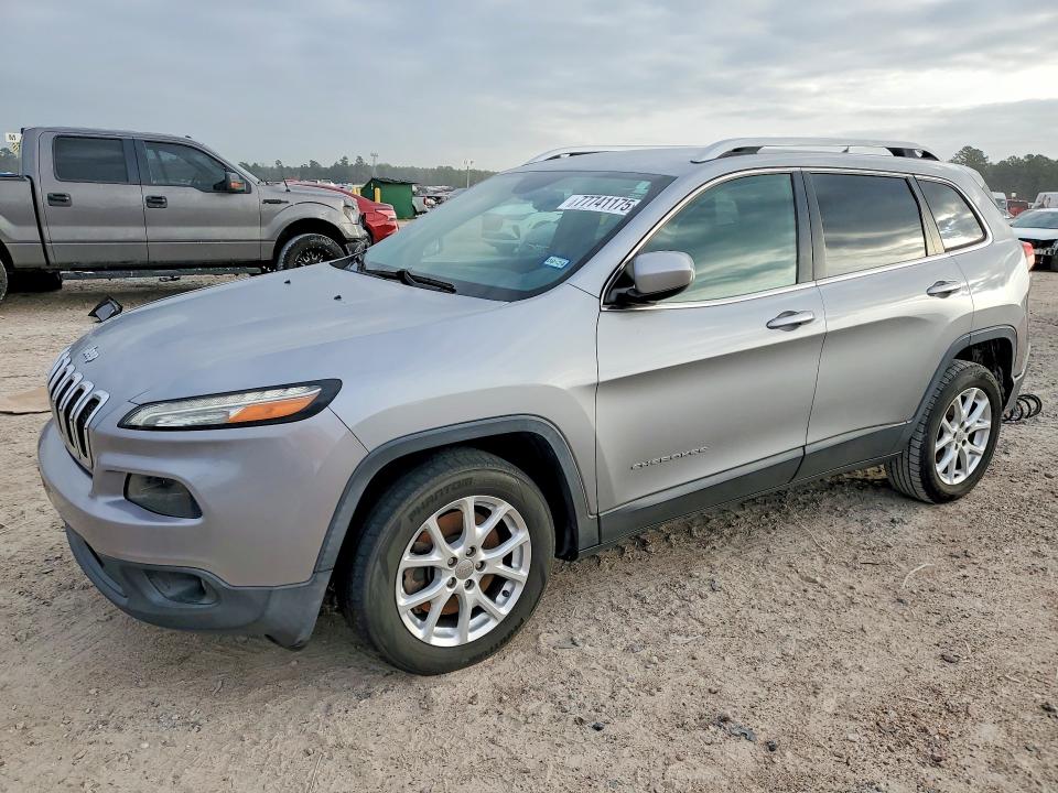 JEEP CHEROKEE 2014 with VIN 1C4PJLCB2EW101684 - Photo from auction