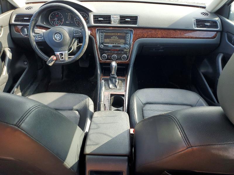 Photo 8 from auction – 2012 VOLKSWAGEN PASSAT with VIN 1VWCH7A34CC072410
