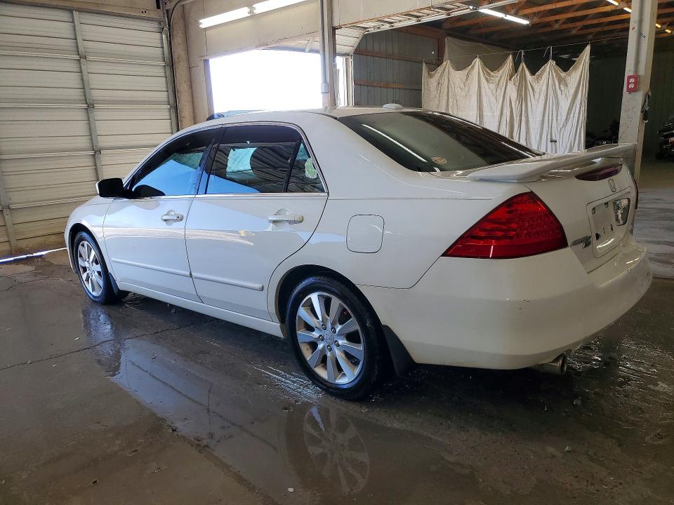 Photo 2 from auction – 2006 HONDA ACCORD with VIN 1HGCM66596A073833