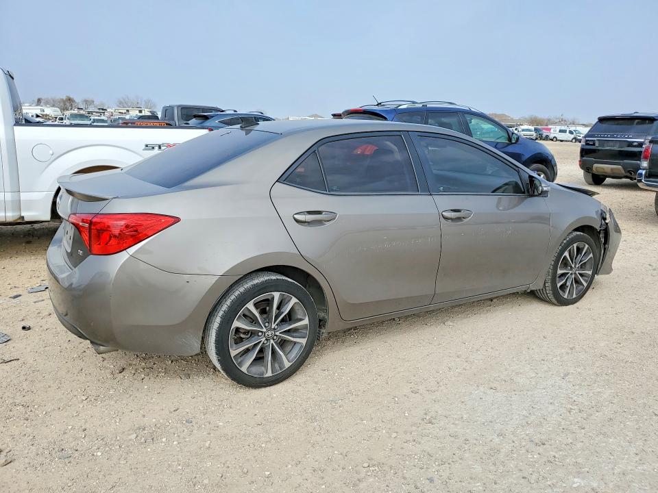 Фото 3 с аукциона – 2017 TOYOTA COROLLA с VIN 5YFBURHE9HP643501