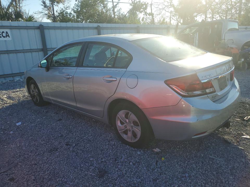 Photo 2 from auction – 2015 HONDA CIVIC LX with VIN 19XFB2F56FE009563