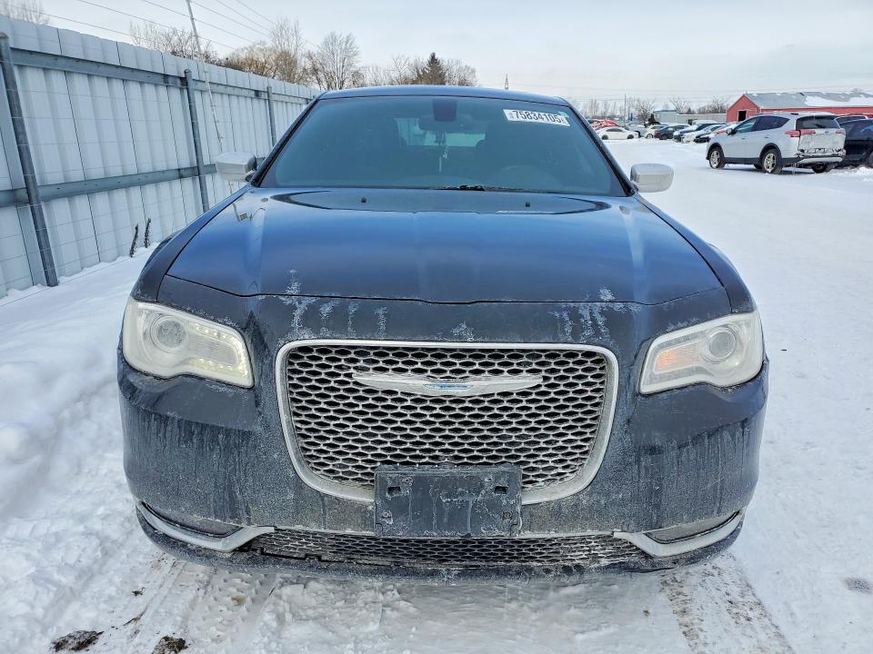 Photo 5 from auction – 2016 CHRYSLER 300C PLATI with VIN 2C3CCASG0GH152245