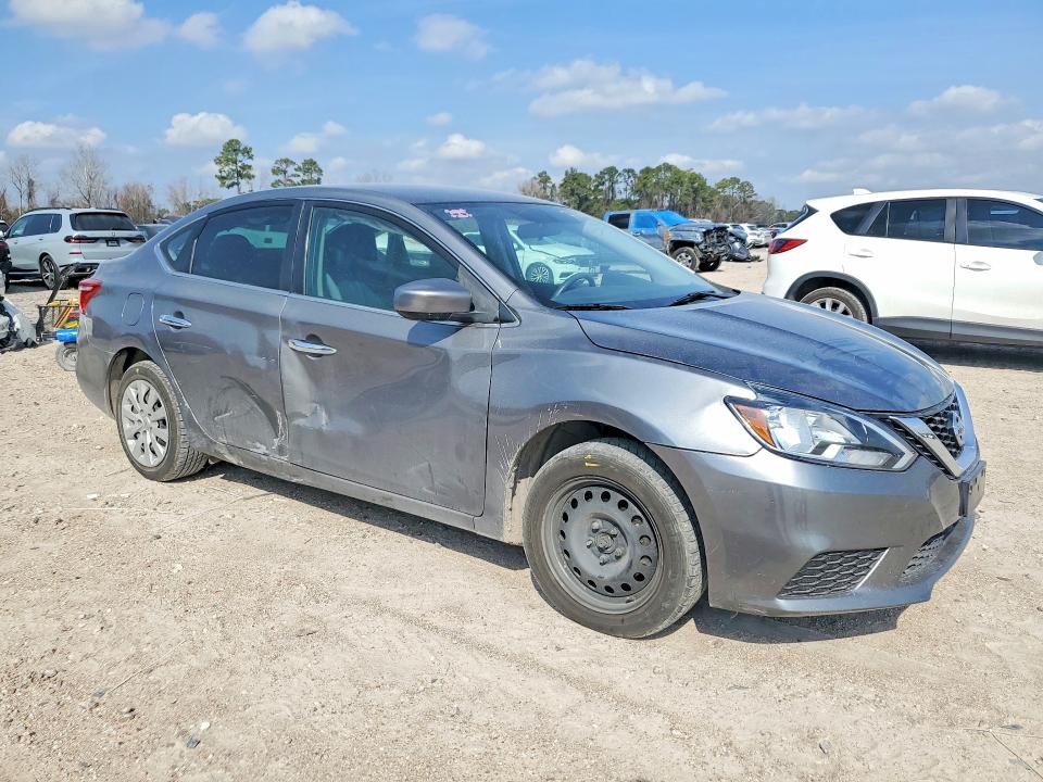 Photo 4 from auction – 2017 NISSAN SENTRA with VIN 3N1AB7AP5HL672561