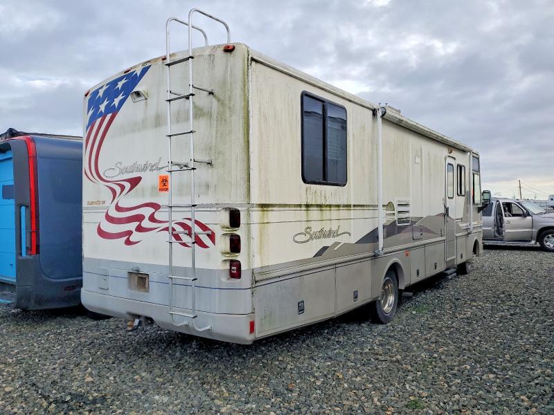 Photo 4 from auction – 2000 SWND MH with VIN 1FCNF53S0Y0A04723