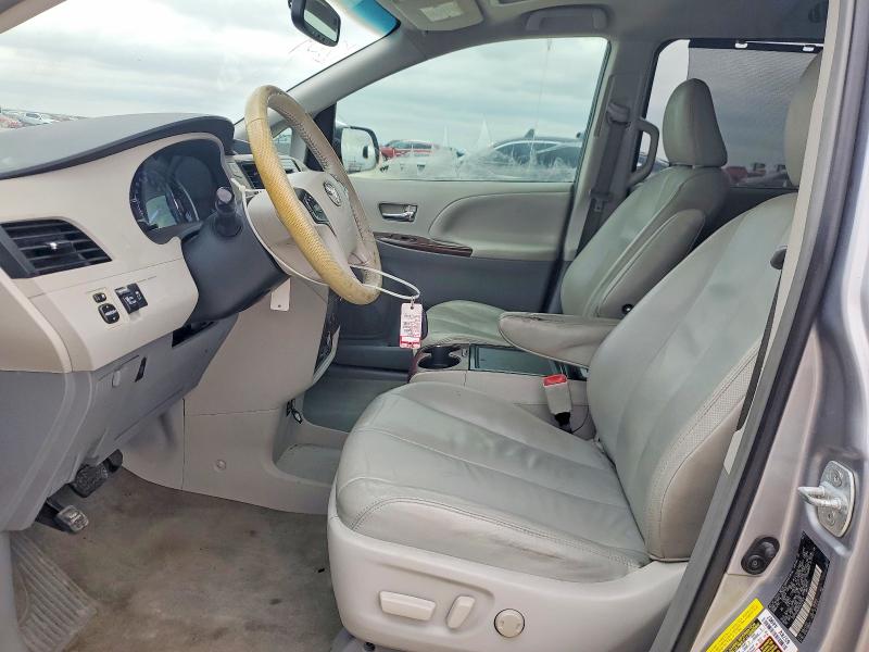 Photo 7 from auction – 2012 TOYOTA SIENNA with VIN 5TDYK3DC0CS257826
