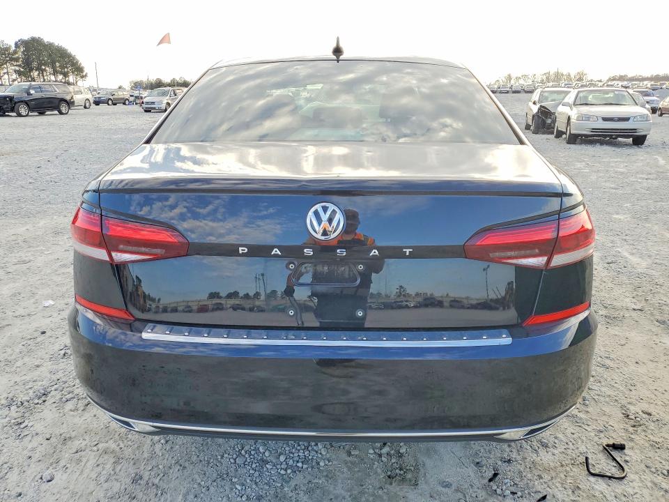 Photo 6 from auction – 2021 VOLKSWAGEN PASSAT with VIN 1VWSA7A30MC006437