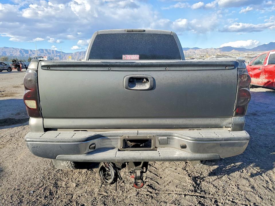 Photo 6 from auction – 2001 CHEVROLET SILVERADO with VIN 2GCEC19V111331208
