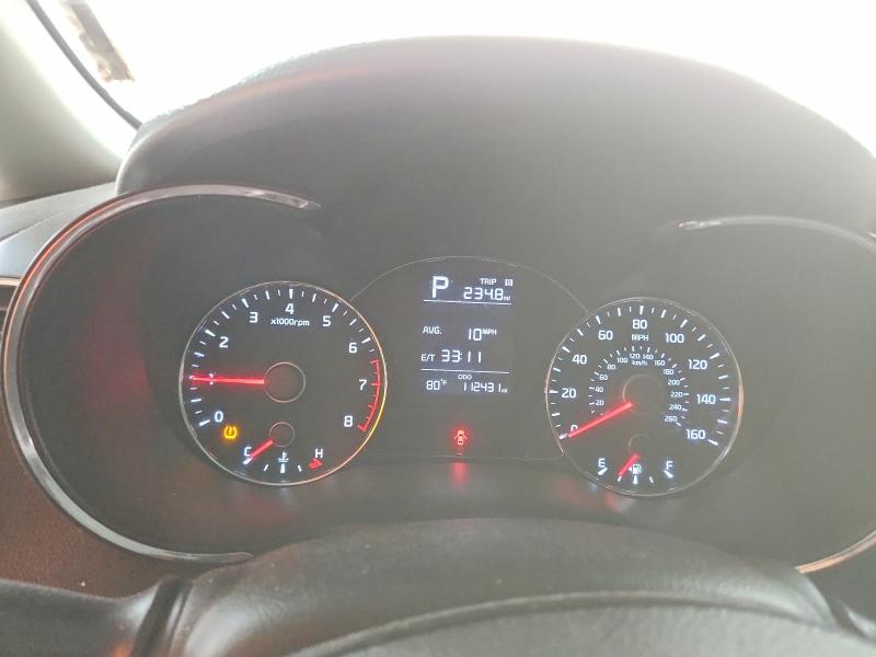 Photo 9 from auction – 2018 KIA FORTE with VIN 3KPFK4A72JE176306