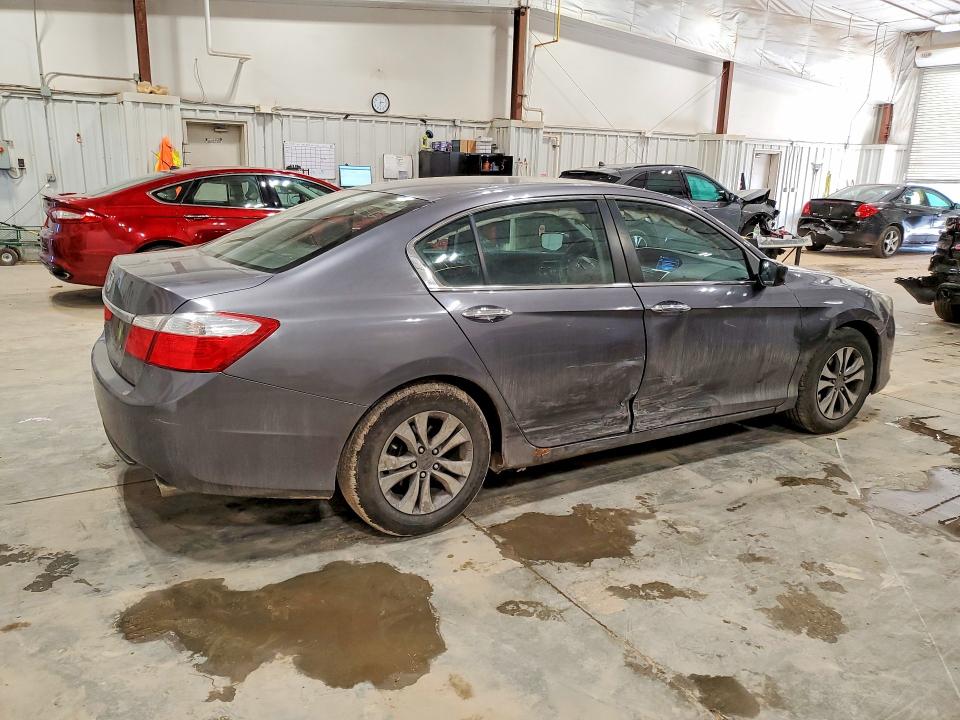 Photo 3 from auction – 2014 HONDA ACCORD with VIN 1HGCR2F31EA023287