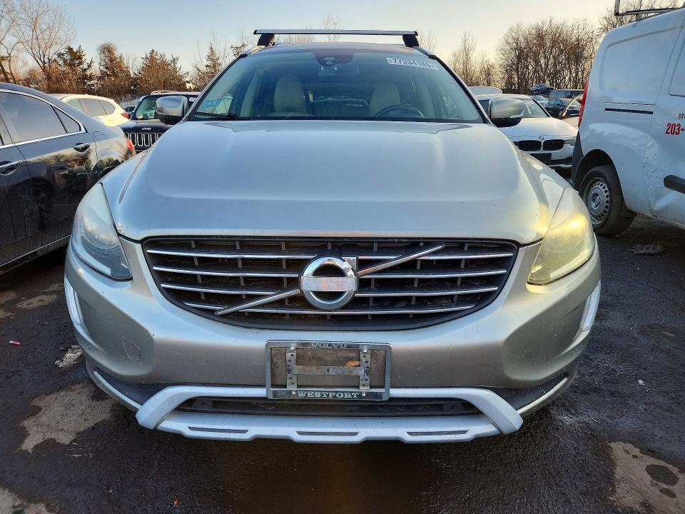Photo 5 from auction – 2015 VOLVO XC60 with VIN YV4902RD7F2582181