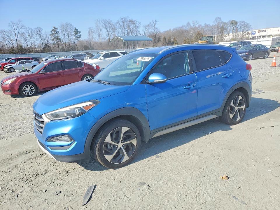 HYUNDAI TUCSON 2017 with VIN KM8J3CA24HU356965 - Photo from auction