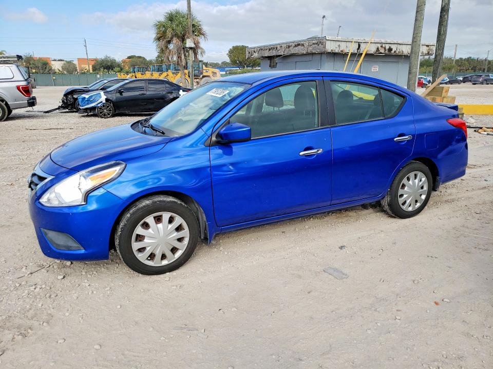 NISSAN VERSA 2015 with VIN 3N1CN7AP7FL876226 - Photo from auction