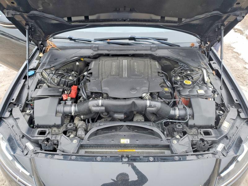 Photo 11 from auction – 2016 JAGUAR XF PREMIUM with VIN SAJBJ4BV6GCY22074