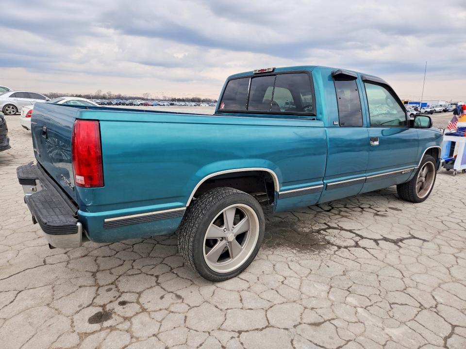 Photo 3 from auction – 1996 CHEVROLET GMT-400 C1 with VIN 1GCEC19R4TE220866