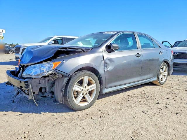TOYOTA CAMRY BASE 2012 с VIN 4T1BF1FK3CU183070 - Фото с аукциона