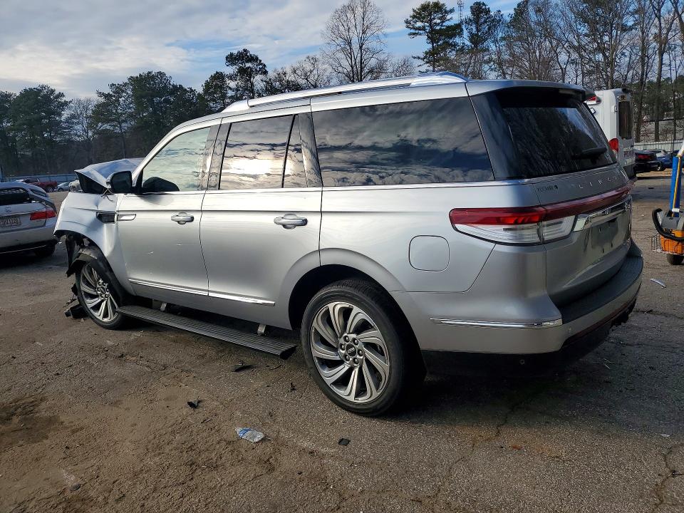 Photo 2 from auction – 2022 LINCOLN NAVIGATOR with VIN 5LMJJ2KT0NEL10155