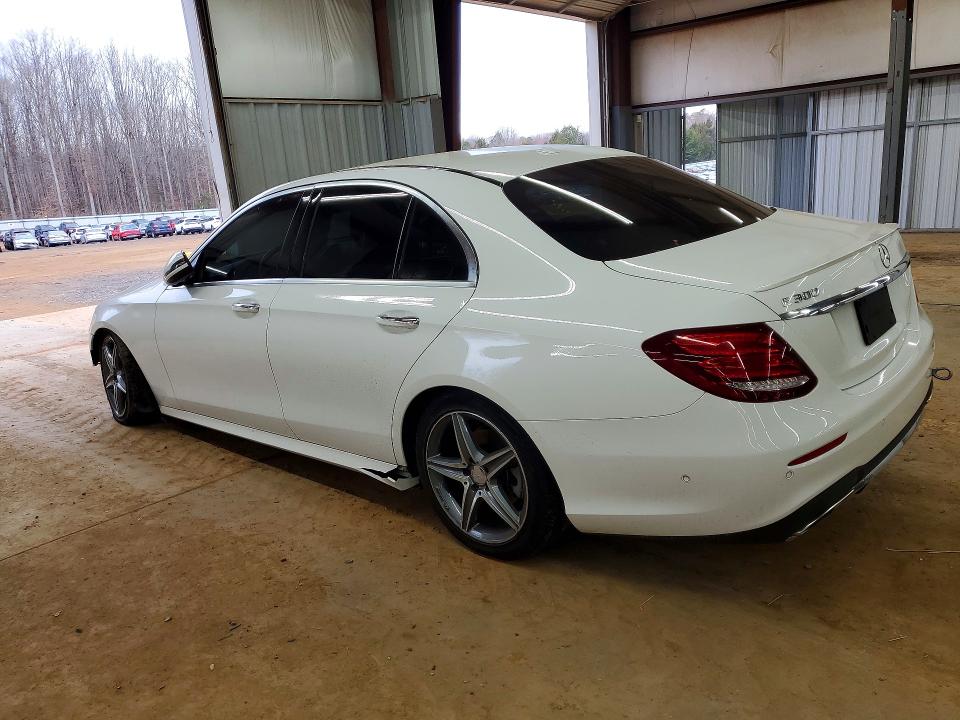 Photo 2 from auction – 2017 MERCEDES-BENZ E 300 with VIN WDDZF4JB3HA108119