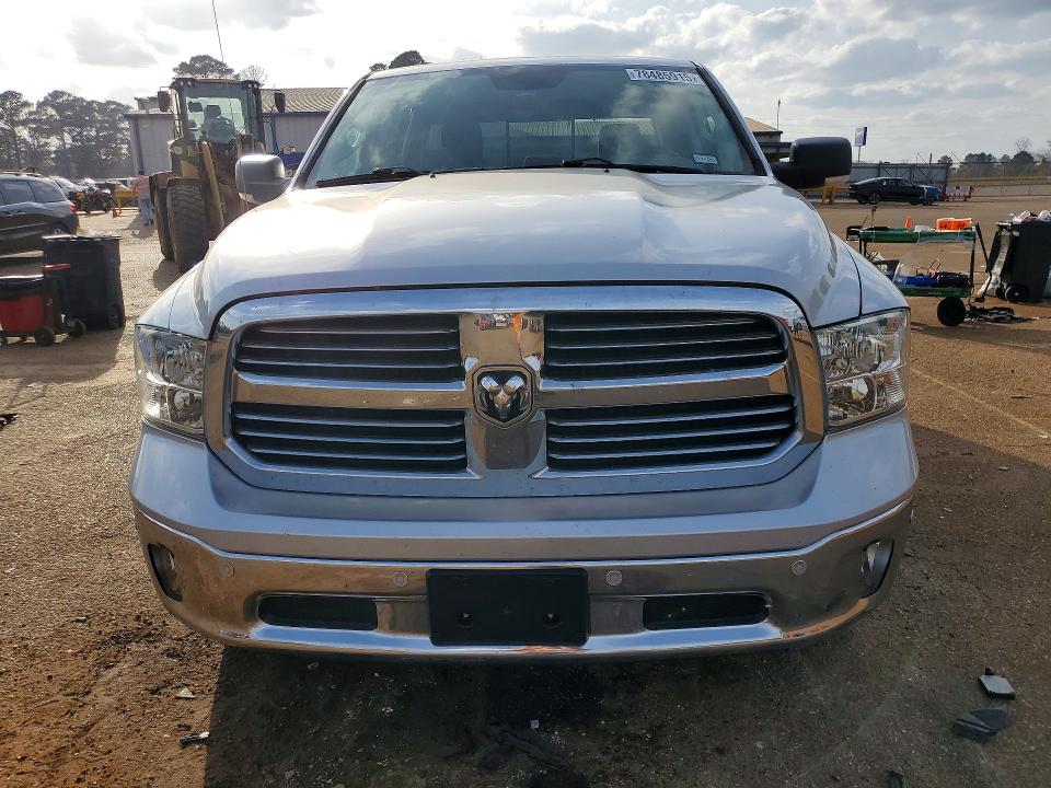 Photo 5 from auction – 2019 RAM 1500 CLASSIC with VIN 1C6RR7LT2KS527211