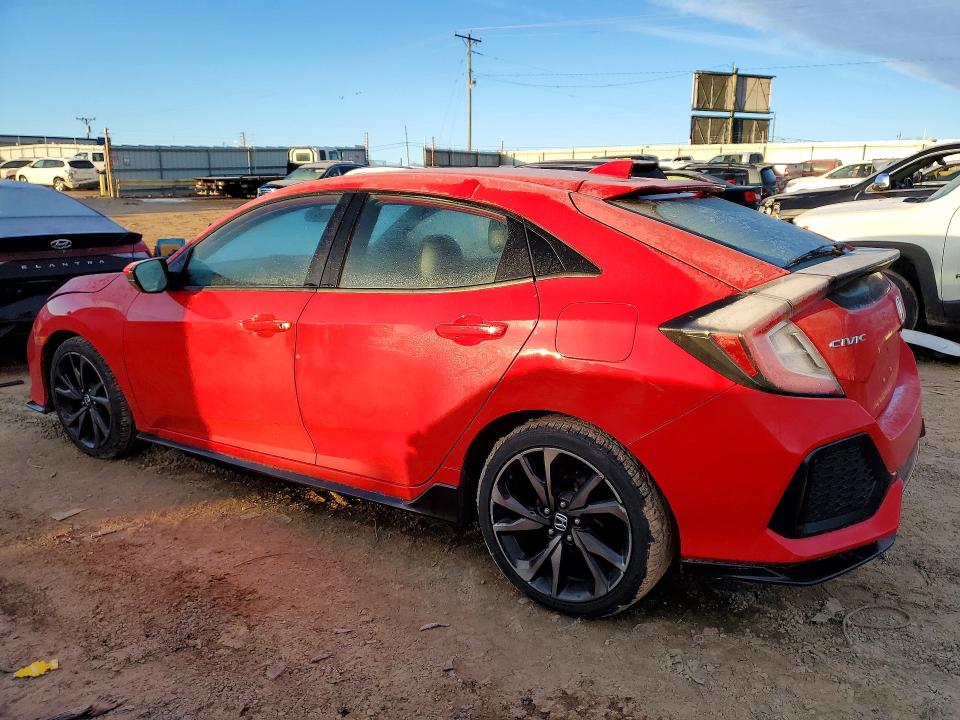 Photo 2 from auction – 2017 HONDA CIVIC SPOR with VIN SHHFK7H45HU427657
