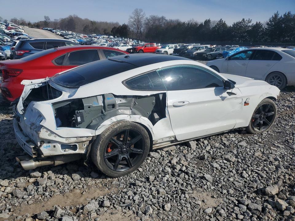 Photo 3 from auction – 2018 FORD MUSTANG with VIN 1FA6P8CF4J5170845