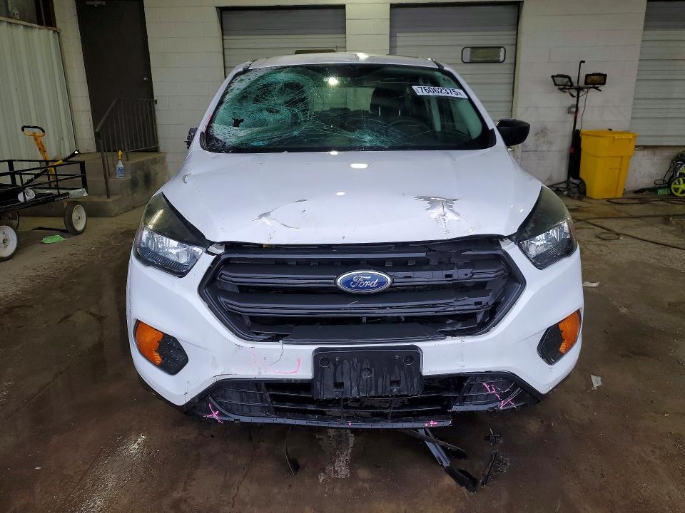 Photo 5 from auction – 2018 FORD ESCAPE with VIN 1FMCU0F74JUC17501